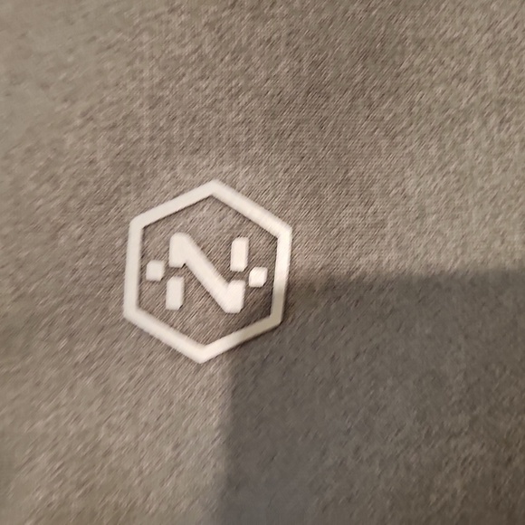 Izod Perform Zip Up Sweater - Picture 5 of 6